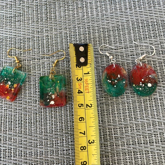 XMAS Handmade Festive Small Holiday Vibes Earrings Green and Red rectangle - Picture 7 of 10